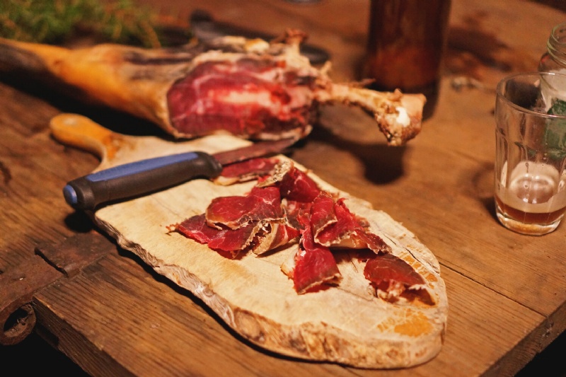 The kveik beer goes well with a slice of cured and smoked lamb. Photo: Claire Bullen